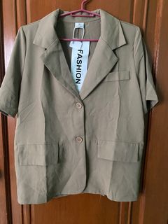 (Category: ) located in . Submitted by oopssallcloset (Listing ID 1372124990, Image 1). Description: .