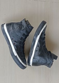 (Kategori: ) berada di . Dikirim oleh sepatuku_st0re2 (ID iklan 1372096490, Gambar 1). Deskripsi: .