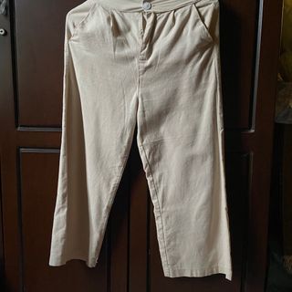 (Category: ) located in . Submitted by midory9 (Listing ID 1372155495, Image 1). Description: .