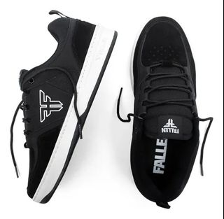 (Category: ) located in . Submitted by dlordxskateshop (Listing ID 1372268407, Image 1). Description: .
