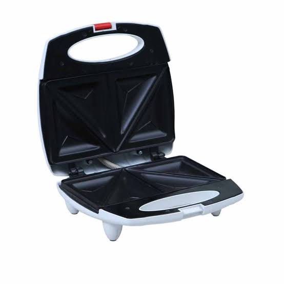 Hanabishi Sandwich Maker (Category: Other Kitchen Appliances) located in Pasig City. Submitted by lizchewyyy (Listing ID 1372230934, Image 1). Description: RFS - not being used.