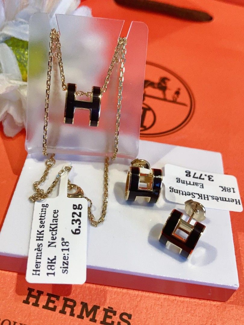 Hk gold Black Onyx H set (Category: Necklaces) located in Manila. Submitted by shaineofpreciousjewelshop (Listing ID 1372150874, Image 1). Description: .