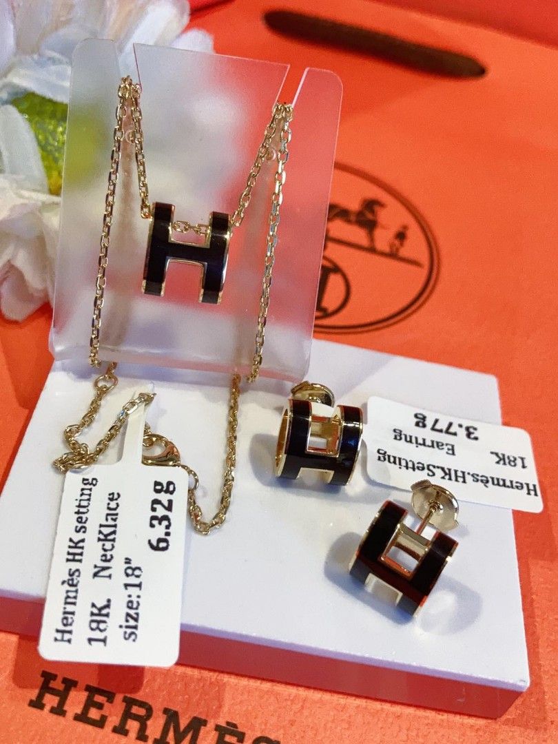 Hk gold Black Onyx H set (Category: Necklaces) located in Manila. Submitted by shaineofpreciousjewelshop (Listing ID 1372150874, Image 2). Description: .