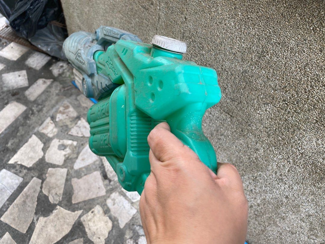 Hydro xshot watergun xl size (Category: Action & Battle Toys) located in Manila. Submitted by eileensshoponlineshop (Listing ID 1372101938, Image 2). Description: .