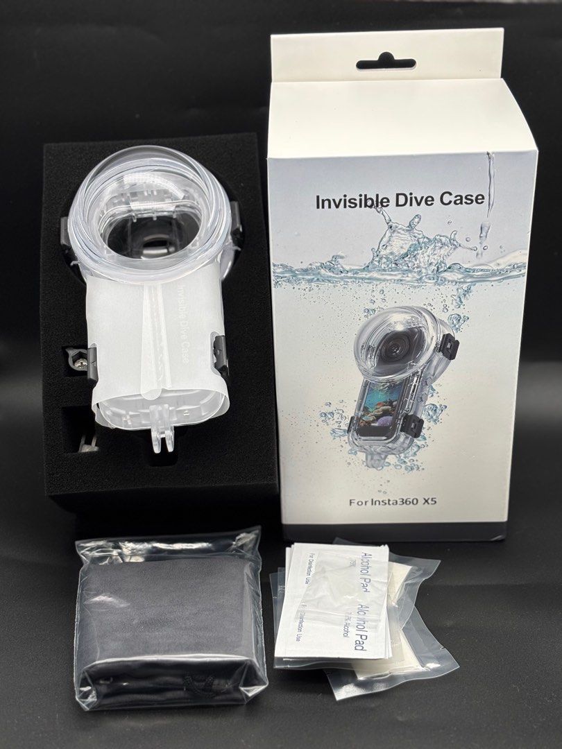 INSTA360 X5 INVISIBLE DIVE CASE (Category: Camera Bags & Carriers) located in Manila. Submitted by guerle (Listing ID 1372198340, Image 2). Description: .