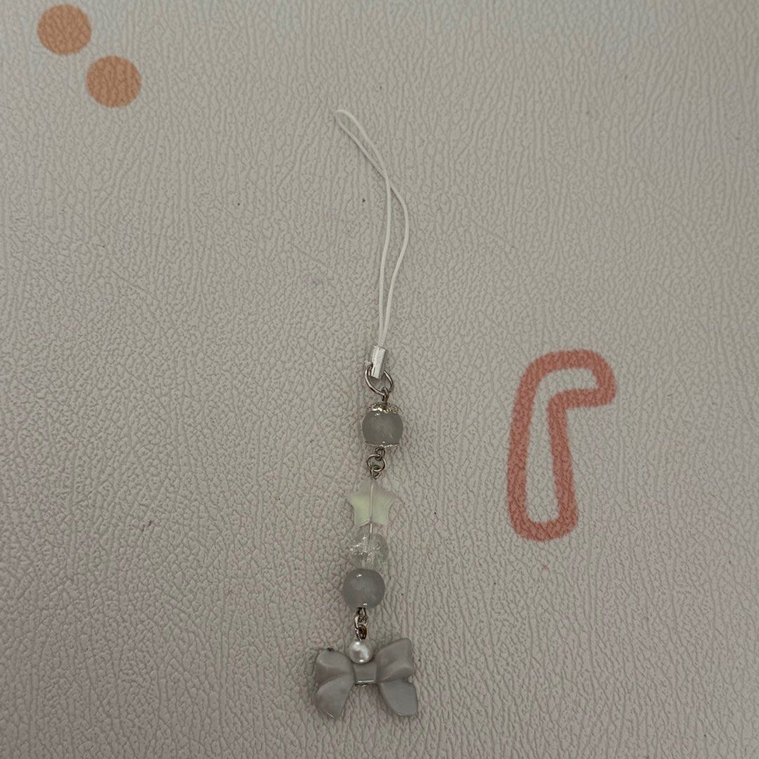 Keychains (Category: Handmade Craft) located in Singapore. Submitted by wonieroll (Listing ID 1372163876, Image 3). Description: .