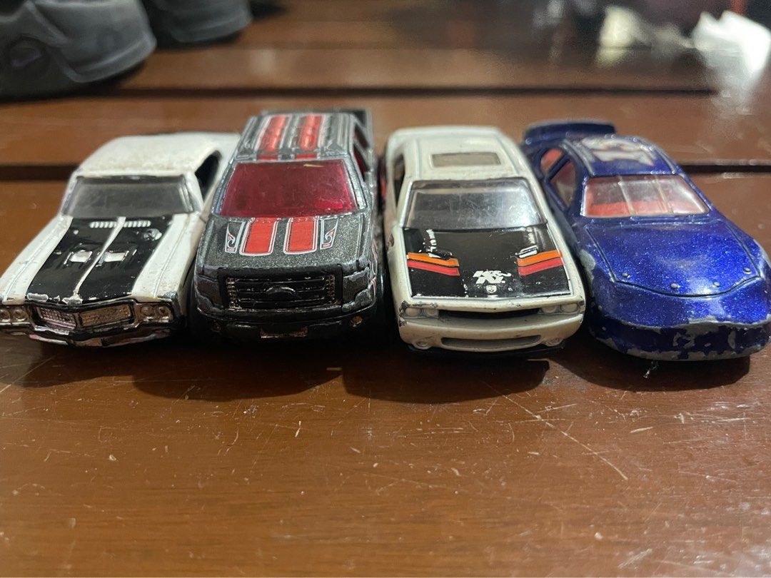 Loose Hotwheels Dodge Challenger Buick GSX (Category: Vehicle & Diecast Models) located in Manila. Submitted by yoojim (Listing ID 1372129707, Image 2). Description: 50 each Paint chips, nego if taking 2 or more.