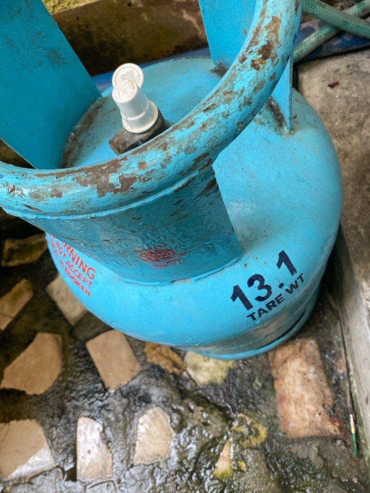 Lpg tank walang laman tank lang (Category: Cookware & Accessories) located in Manila. Submitted by eileensshoponlineshop (Listing ID 1372102184, Image 2). Description: .
