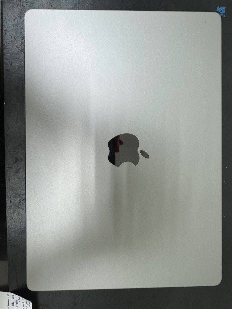 Macbook Pro M3 (Category: Laptops & Notebooks) located in Kuala Lumpur. Submitted by phonespadsgadgets4u (Listing ID 1372242539, Image 1). Description: Macbook Pro M3 (late 2023) 8gb/512gb Grade B dented but well functioned.