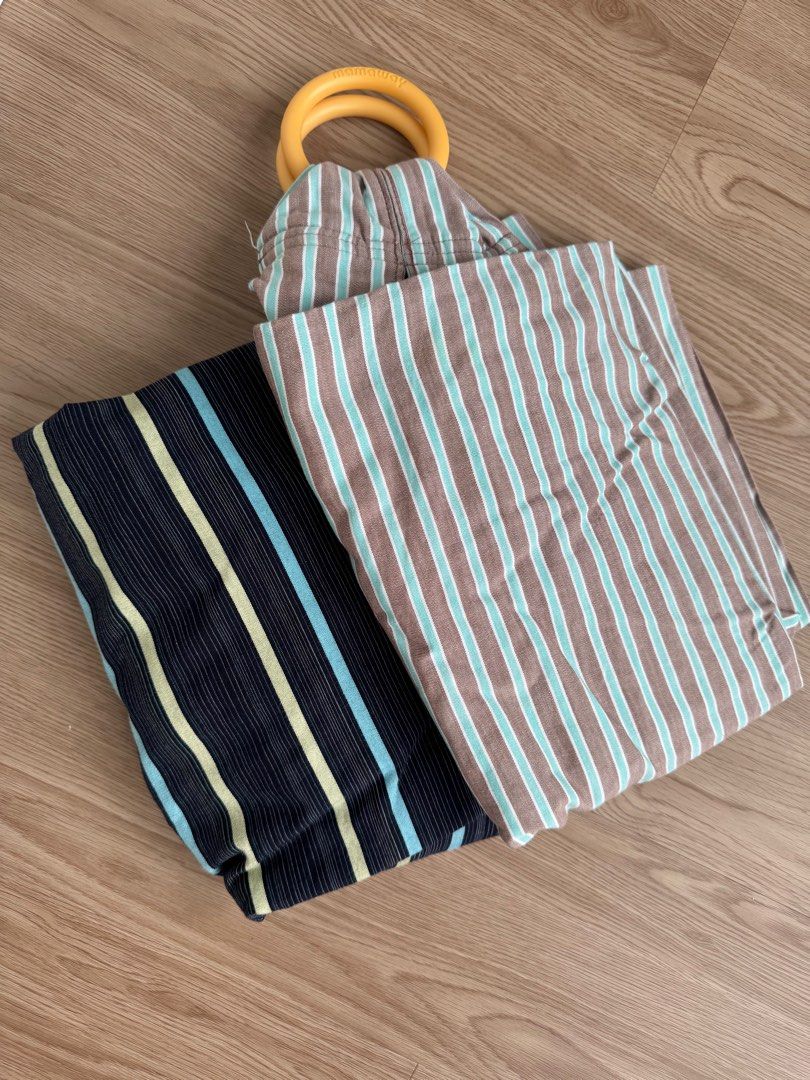 Mamaway Ring Sling (Category: Carriers & Slings) located in Manila. Submitted by mc.tolentino (Listing ID 1372105986, Image 3). Description: Selling 1,000 each. 1,500 if you'll get both :).