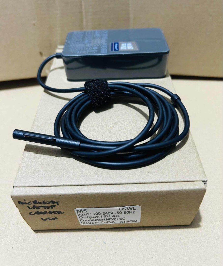 Microsoft Surface Original Laptop Charger 65w 15v 4a (Category: Chargers & Cables) located in Manila. Submitted by mxrx_ (Listing ID 1372136749, Image 1). Description: .