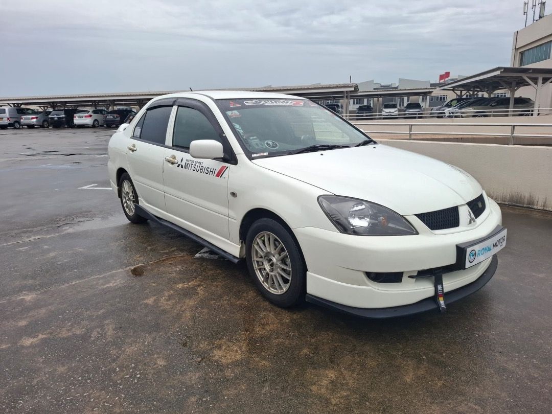 Mitsubishi Lancer 1.6 GLX (M)62886406006017112