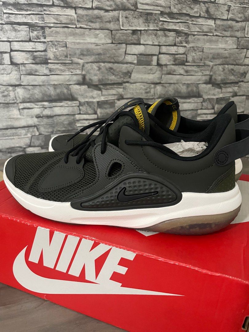 Nike Joyride CC Sequoia / Black-Cargo Khaki (Category: Sneakers) located in Mandaluyong City. Submitted by jp_bats (Listing ID 1372162519, Image 3). Description: For sale: Brand New Nike Joyride CC in Sequoia / Black-Cargo Khaki Color Size US 10 but can fit US 8.5-9 .