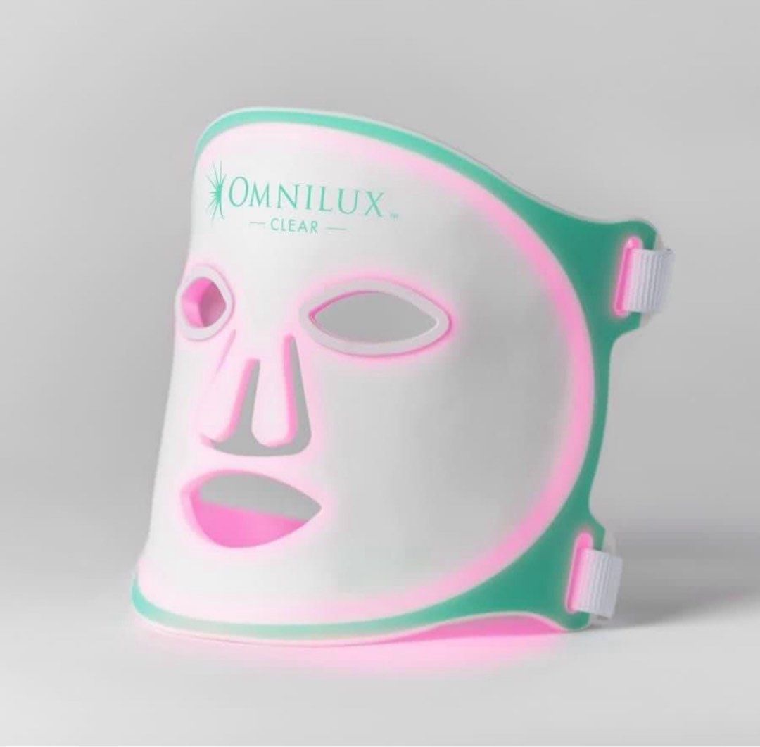Omnilux Clear LED Mask (Category: Face Care) located in Mandaluyong City. Submitted by toby.yumi (Listing ID 1372181982, Image 2). Description: Omnilux Clear is the most powerful medical-grade, home LED treatment available for acne-prone skin. It’s been tested, proven, and backed by peer-reviewed science, all to ensure the best possible outcomes and performance. We use the most clinically effective LEDs available, optimized for superior results. 