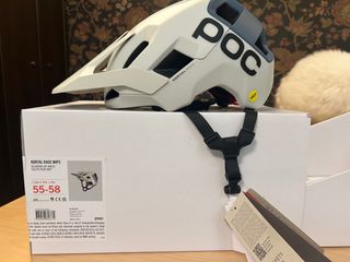 （分類：）位於 。 由 s014210 提交（商品編號 1372125013，圖片 1）。簡介： 。