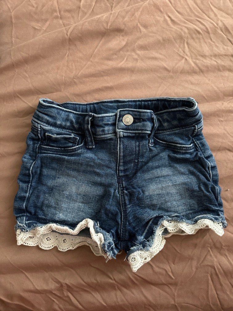 PRELOVED Jumping Beans Denim Shorts with Lace lining (Category: Babies & Kids Fashion) located in Pasig City. Submitted by iyasmommy (Listing ID 1372156019, Image 1). Description: Preloved Jumping Beans Denim Shorts with Lace lining Size: as seen on the picture (3T).