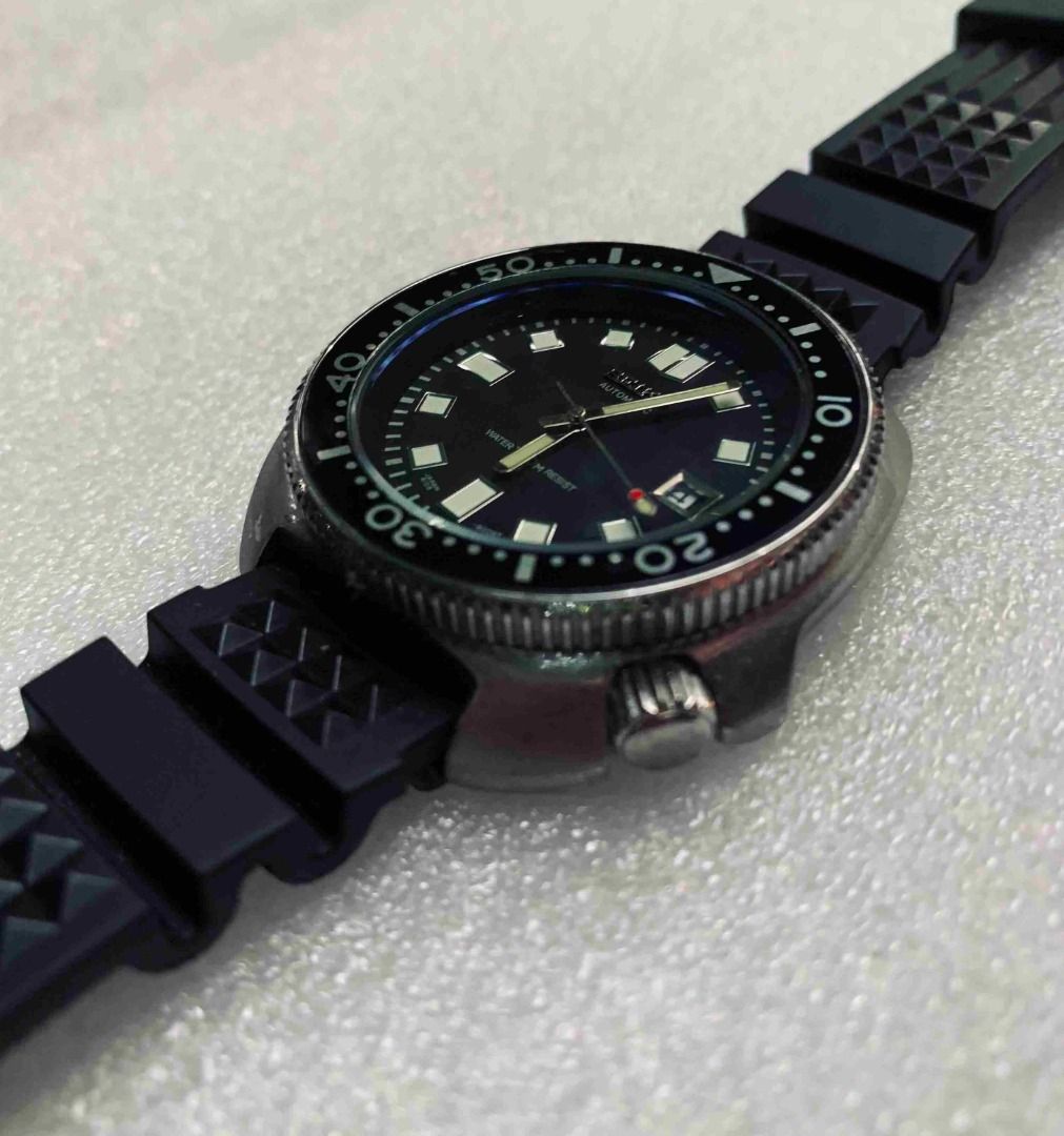 Seiko 6105 mod (Category: Men's Watches) located in Pasig City. Submitted by askabel (Listing ID 1372137087, Image 2). Description: Budget meal version.. base watch is quartz.. we all know that it should be automatic.. I can’t find an automatic movement that will fit the casing of the watch. the NH35 won’t fit.. that is why the day/date window can only display 1 row if u can find an automatic movement that will fit the case and dial, u will solve