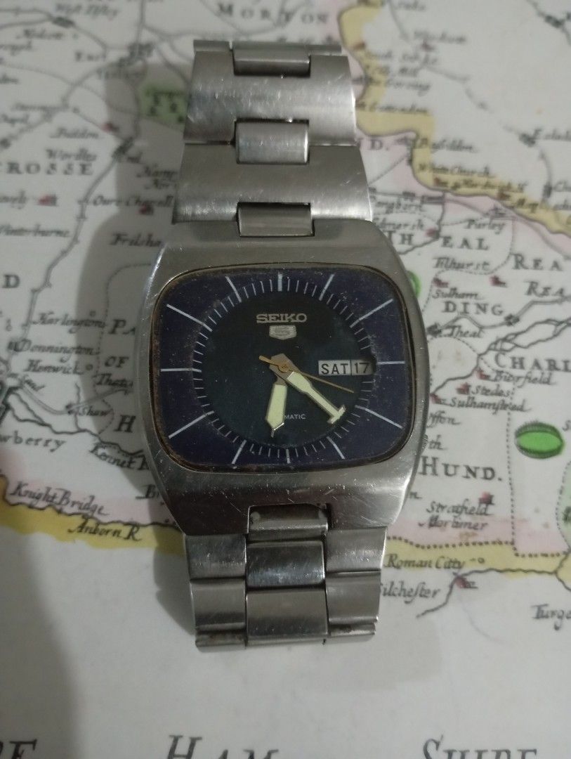 Seiko automatic 6309 (Category: Men's Watches) located in Las Pinas. Submitted by quick_deals_great_finds2 (Listing ID 1372229723, Image 1). Description: Original vintage automatic good working condition keeps time Fits wrist size 6.8 inches.