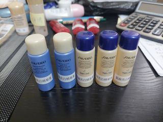 （分類：）位於 。 由 mlui33 提交（商品編號 1372112398，圖片 1）。簡介： 。