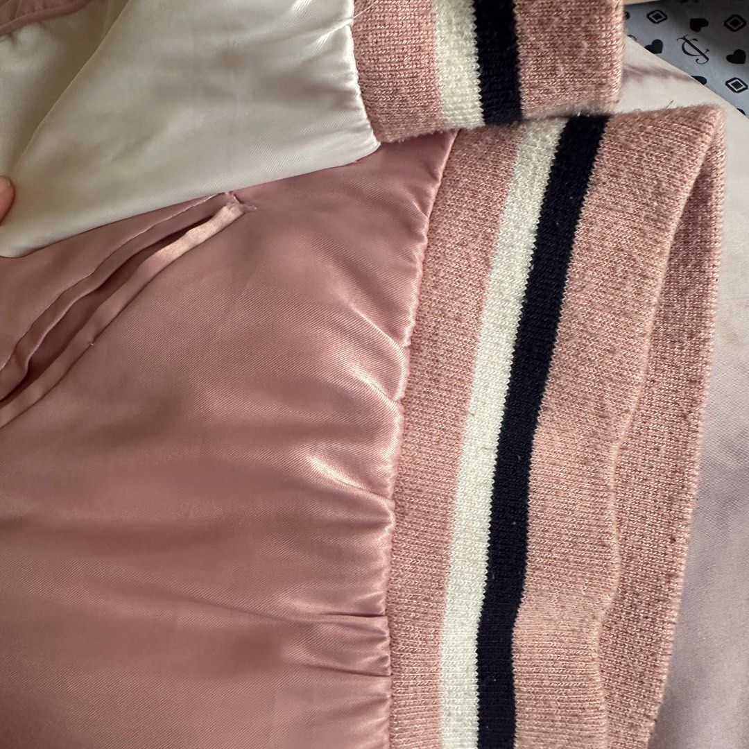 Stradivarius Pink Bomber jacket (Category: Coats, Jackets and Outerwear) located in Cavite. Submitted by daphnesea (Listing ID 1372104019, Image 3). Description: With pilling issues, but can be removed by pill remover. .