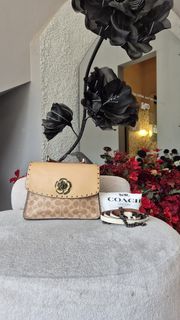 (Kategori: ) berada di . Dikirim oleh syasi.store (ID iklan 1372204414, Gambar 1). Deskripsi: .