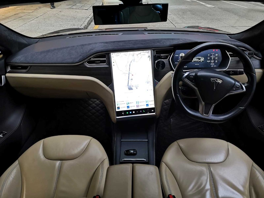 Tesla  MODEL S 70D Auto62864837183874112