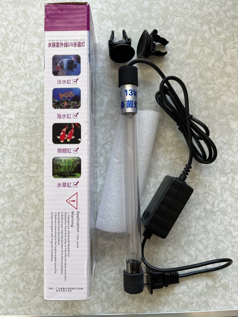 由 encounter_happiness (刊登 ID 1372186734，圖片 2) 提交，位於 台北市 (Taipei) 的 水族紫外線UV殺菌燈13W (類別：寵物健康與美容)，說明：全新未用過，長度是24.5cm 左右。試過開一秒測試有亮燈。 希望有需要的人可以用得着，不要浪費。 不接受退貨。。