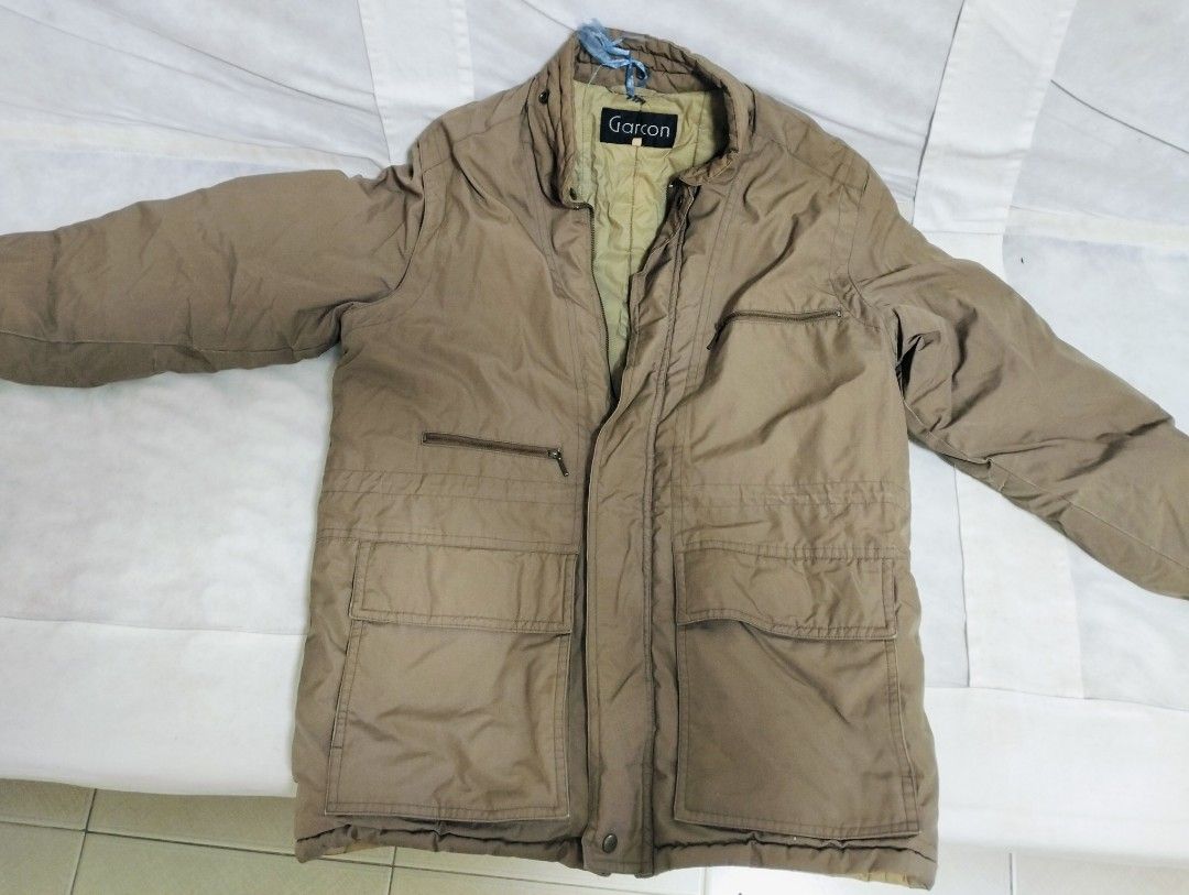 Winter Jacket (Category: Coats, Jackets and Outerwear) located in Singapore. Submitted by melanyo (Listing ID 1372133594, Image 1). Description: .