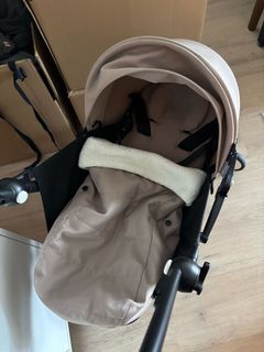 （分類：）位於 。 由 chloe.852 提交（商品編號 1372159744，圖片 1）。簡介： 。