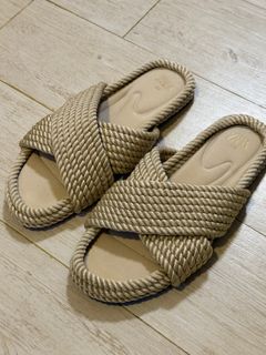 （分類：）位於 。 由 boobeee 提交（商品編號 1372241786，圖片 1）。簡介： 。