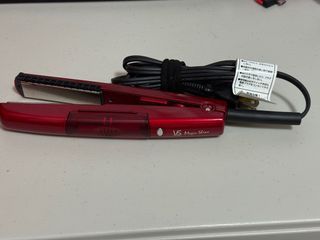 (110V only) VS Sassoon Magic Shine Hair Iron