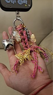 英皇珠寶手機繩💖 有袋❤️ Pink pink 蝴蝶 🦋 心心🩷64228237587073110