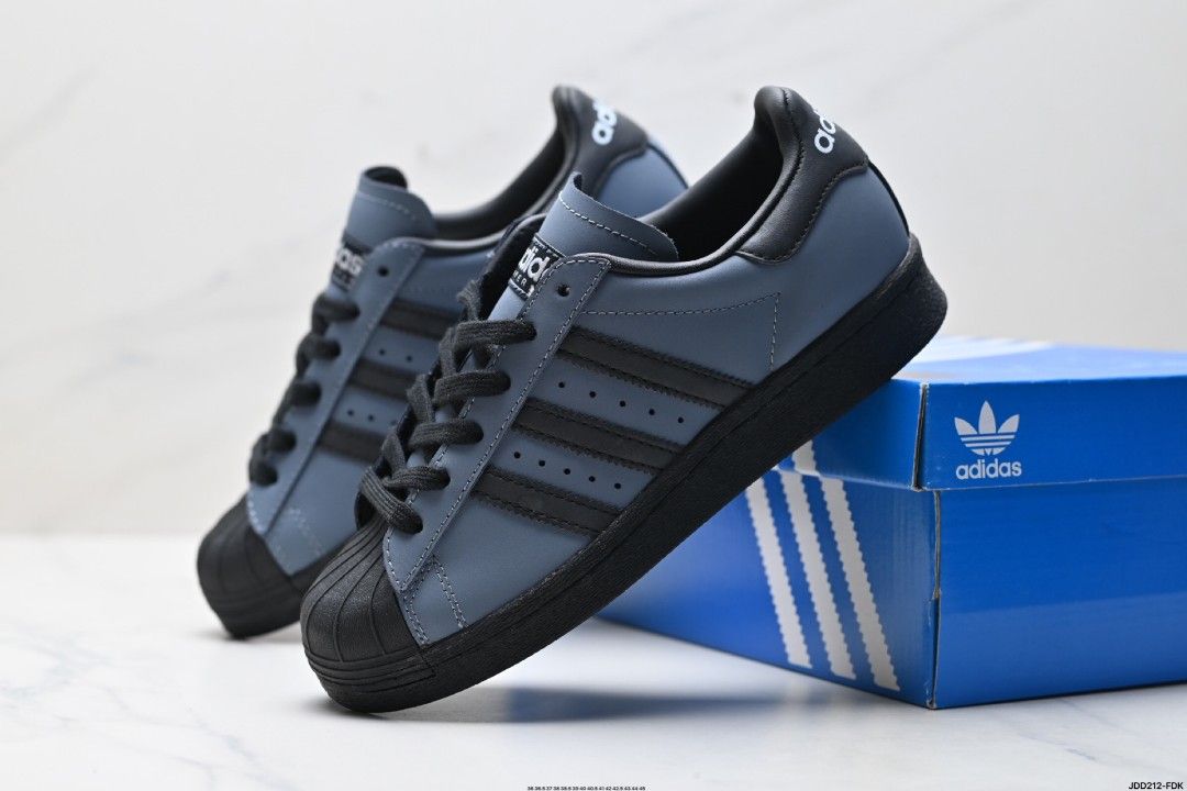 adidas gazelle silver green womens SUPERSTAR 82, Cloud White / Core Black / Off White  OZNICO