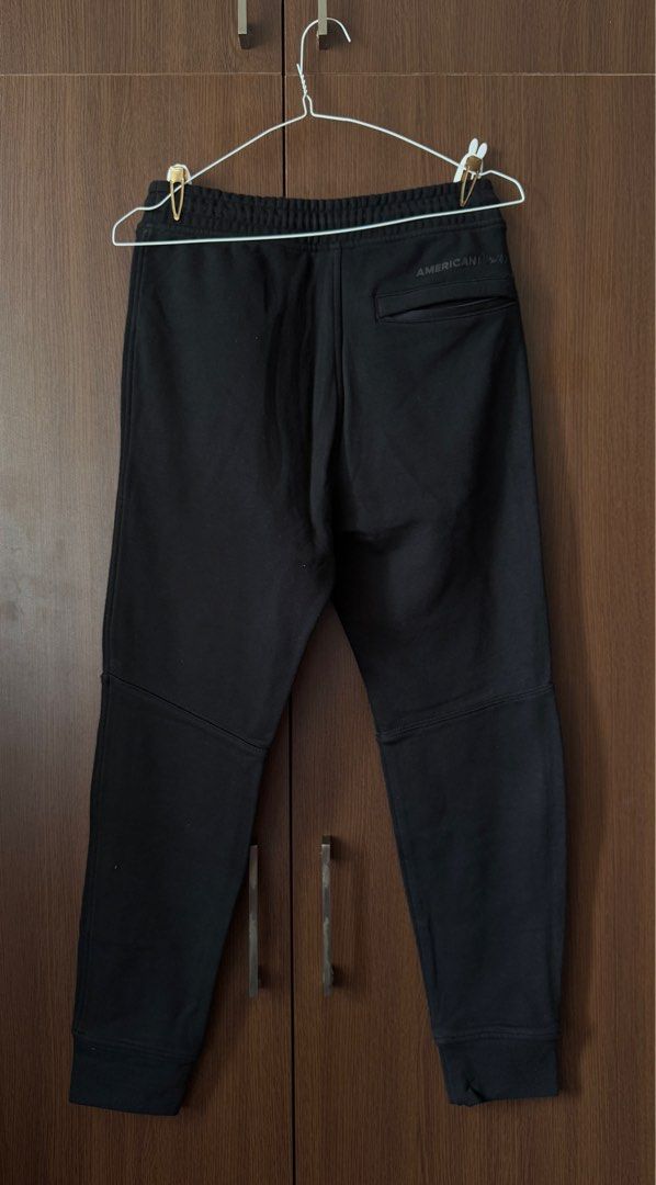 American Eagle Jogger Pants (XS | Black) (Category: Joggers) located in Manila. Submitted by levartech (Listing ID 1367142801, Image 2). Description: - read “ABOUT” - all pictures are uploaded - can ship, customer must handle sf - meet ups around dlsu only with handling fee of 70 pesos.