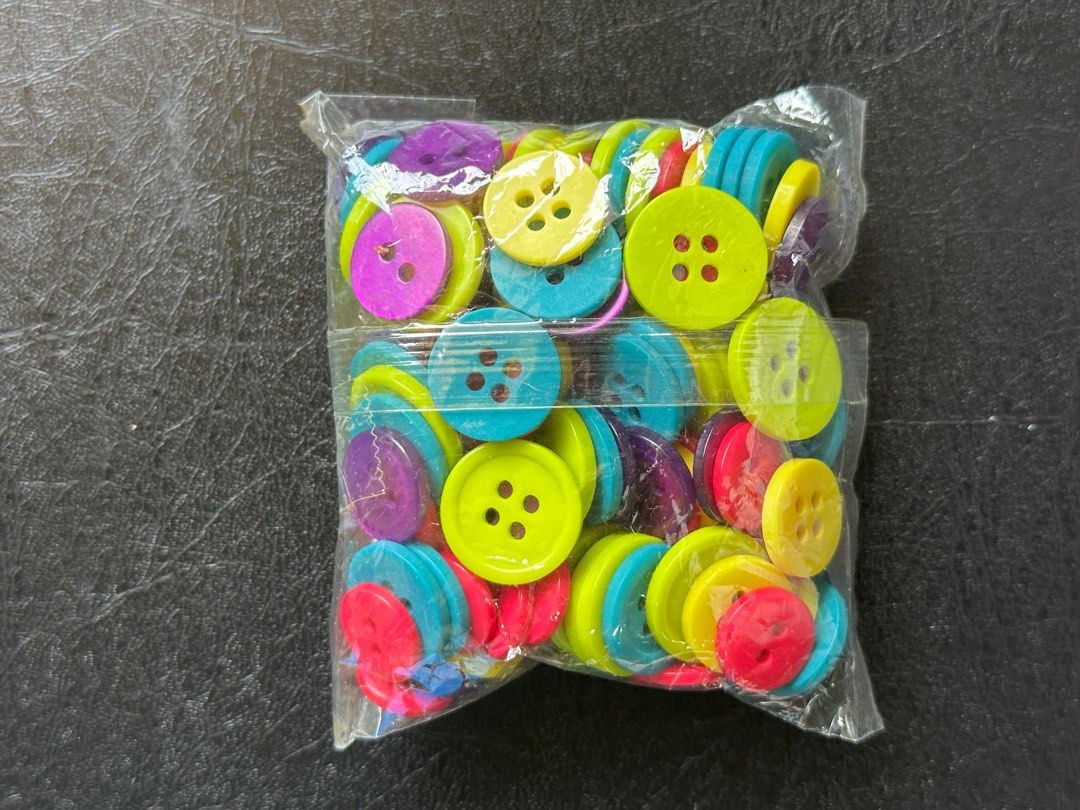 Assorted Buttons (Category: Craft Supplies & Tools) located in Solano. Submitted by rosiesclosetsale (Listing ID 1367145435, Image 1). Description: Take all.