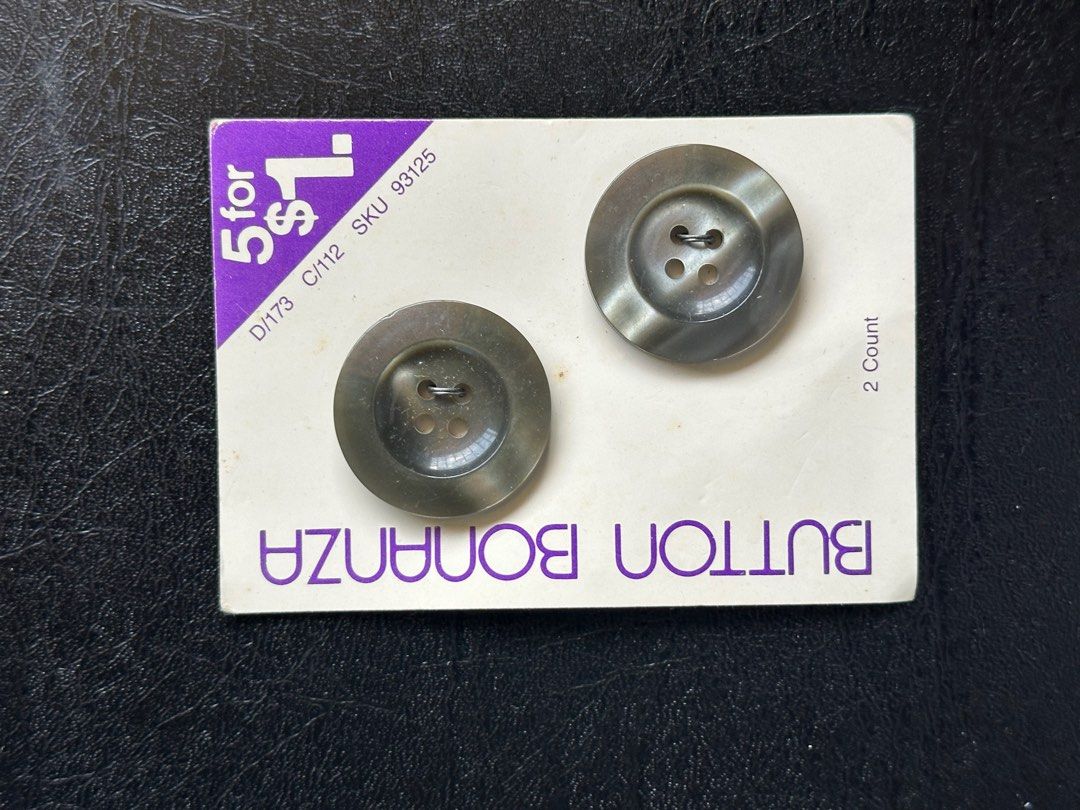 Assorted Buttons (Category: Craft Supplies & Tools) located in Solano. Submitted by rosiesclosetsale (Listing ID 1367145435, Image 3). Description: Take all.