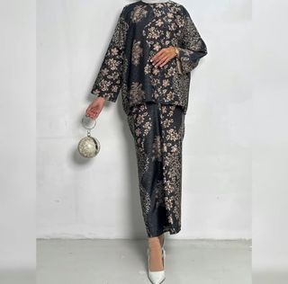 (Category: ) located in . Submitted by fyrvvv.preloved (Listing ID 1367202503, Image 1). Description: .
