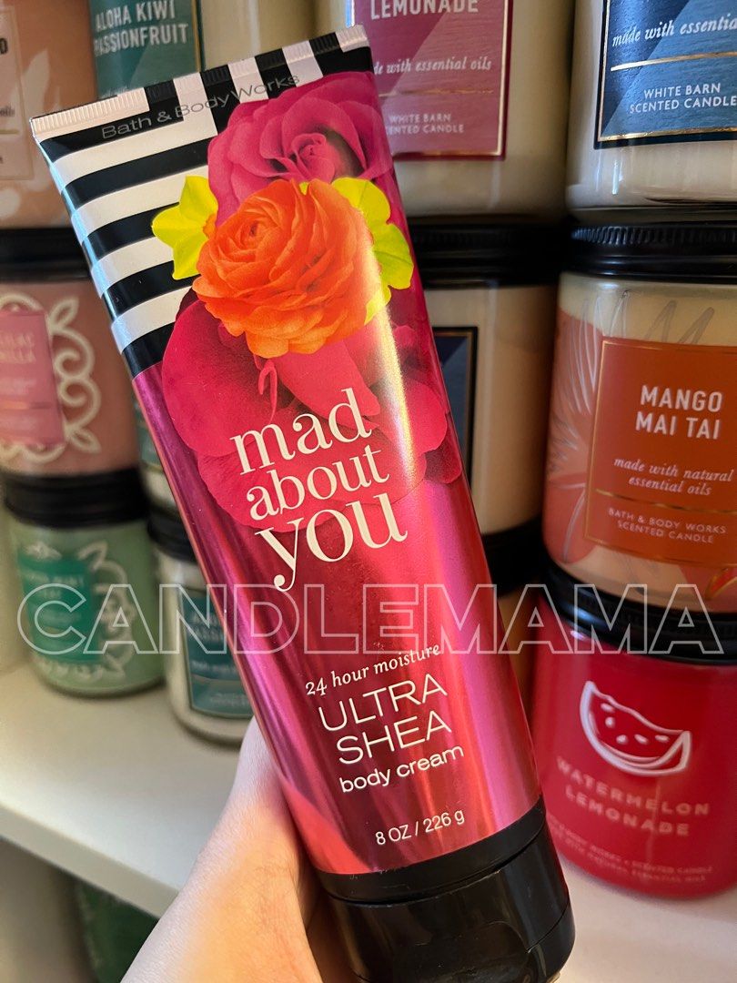 由 bathandbodyworks.hk (刊登 ID 1367148292，圖片 1) 提交，位於 Hong Kong 的 現貨包郵🧡BBW Mad About You Body Cream 226g 身體乳霜～BBW經典香味重現～ Candlemama (類別：沐浴及身體護理 - 身體護理)，說明：只售正貨～ Authentic only ❤️ ✅ Free pick up at any SF Locker / Store （not included pick up at 7-11/ OK store) 包順豐智能櫃或順豐站自取 (不包括7–11及OK便利店取貨） Bath and Body Works Mad about you ❤️ Moisturising Body Cream ❤️ BBW身體保濕乳霜～226g 咁大支有排用～ 成日都可以有自己喜歡嘅香味係一種小確幸～ 🚚 Free Shipping details, ✅ Free pick up at any SF L