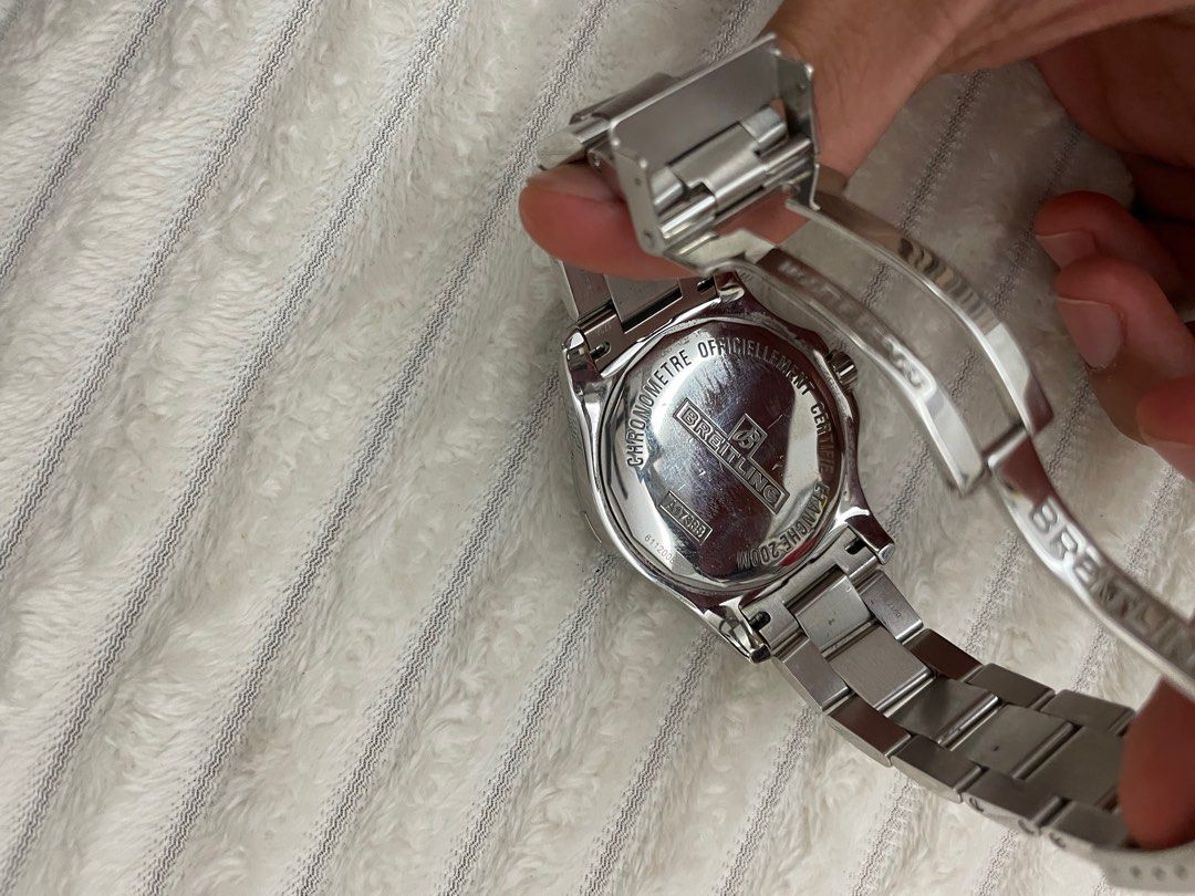 Breitling (Category: Luxury Watches) located in Pasay City. Submitted by bcalmisen200 (Listing ID 1367151860, Image 3). Description: 🔹 Breitling SuperOcean II A17392 -130k PHP Good as new, bought last 2023 • With Box and papers.