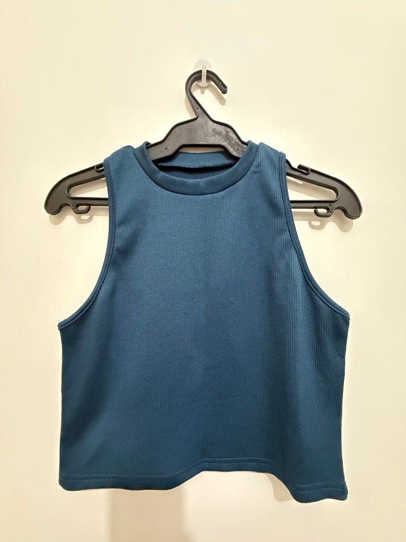 DAZY Solid Ribbed Knit Crop Tank Top - Navy Blue / XL (Category: Sleeveless) located in Quezon City. Submitted by cesuuuu (Listing ID 1367203740, Image 2). Description: RFS: di na nagagamit Size: XL (width: 16 in to 21 in when stretched).