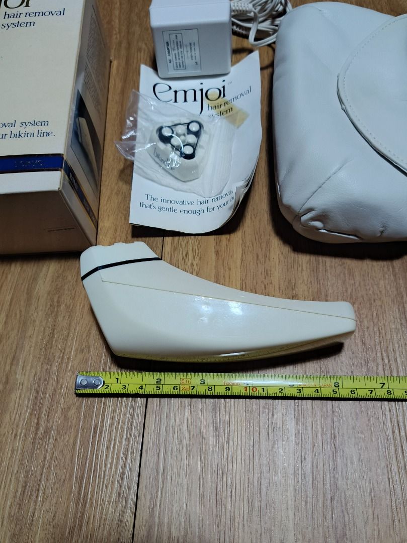 EMJOI HAIR REMOVAL SYSTEM (EPILATOR) • 110V (Category: Hair) located in Makati City. Submitted by nyxhemera26 (Listing ID 1367276366, Image 3). Description: EMJOI HAIR REMOVAL SYSTEM (EPILATOR) • 110V.