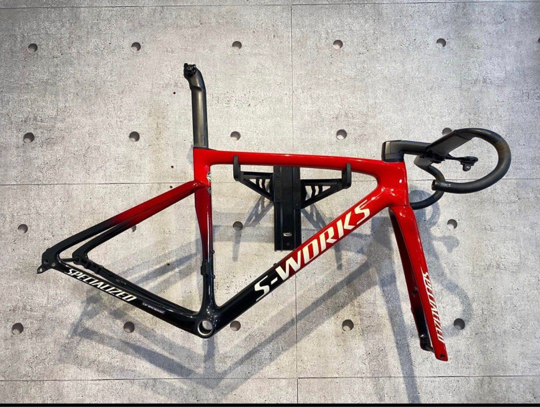 Frame Specialized SL7 size 53 (Category: Parts & Accessories) located in Singapore. Submitted by sgbikes.id (Listing ID 1367149584, Image 1). Description: Frameset Specialized SL7 size 52 Used Used LIKE NEW .
