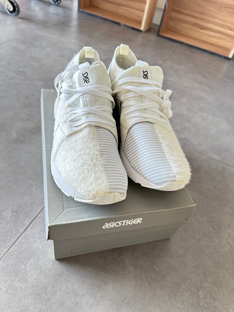 Gel-Lyte V Sanze Knit (Category: Sneakers) located in Singapore. Submitted by joashhhhh.l (Listing ID 1367146096, Image 1). Description: Bnib Negotiable Yellowish marks as it has never been worn before and kept in the store room for a while.