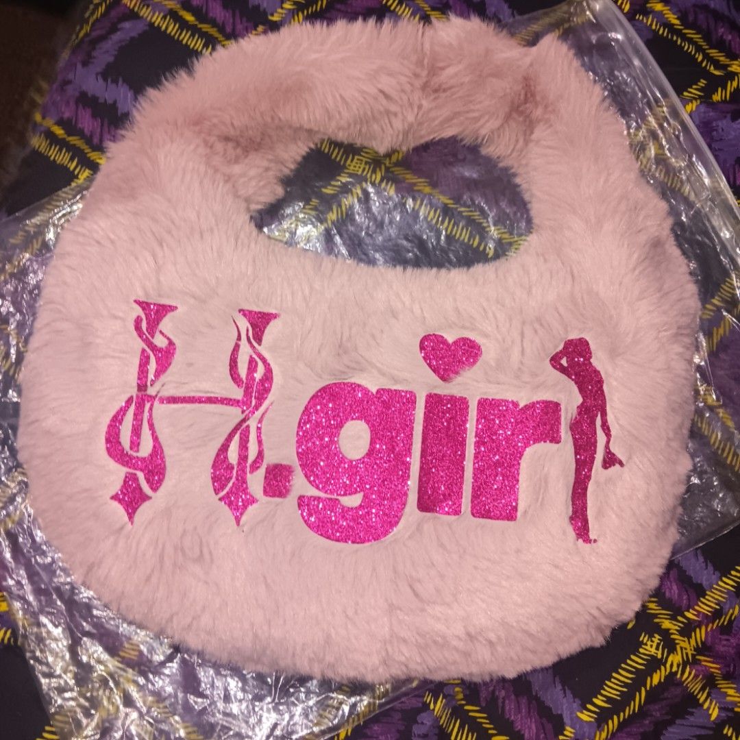 HOOLIGANS FUR BAG (Category: Shoulder Bags) located in Manila. Submitted by ak1302 (Listing ID 1367213176, Image 2). Description: H.Girl Fur Bag in Pink 💖 dimes - l: 12" (with handle) 7" (if not) w: 11.5" no issue! only used a few times. nakatago lang :< bought this for 2,499, still nego!.