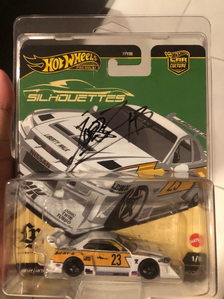 Hotwheels silhouettes lbwk er34 signature by Wataru Kato, Hobbies ...