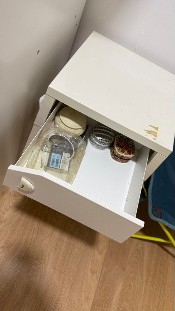 Ikea side table (Category: Tables & Sets) located in Kuala Lumpur. Submitted by goshh (Listing ID 1367157586, Image 2). Description: .