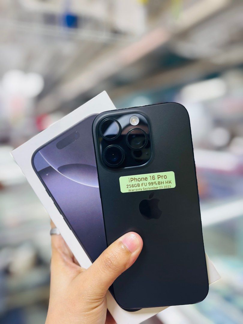 IPhone 16 Pro 256GB 99Bh Openline no issues HK variant (Category: iPhone 16 Series) located in San Juan City. Submitted by najihahtelecomshop2018 (Listing ID 1367195881, Image 2). Description: Legit Store | Original unit FOR SALE | TRADE / SWAP ▫️INSTALLMENT thru: 🔸Credit Card (straight / installment) 🔸Ggives / Gcredit + 6% interest 🔸Spay Later + 6% interest (RFS: Buy and Sell any kinds of Gadgets) Description: iPhone 16 Pro 256GB ( other GB a