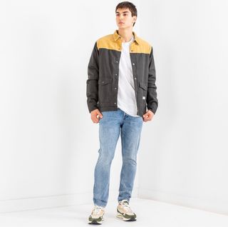 (Category: ) located in . Submitted by fazly_store (Listing ID 1367288177, Image 1). Description: .