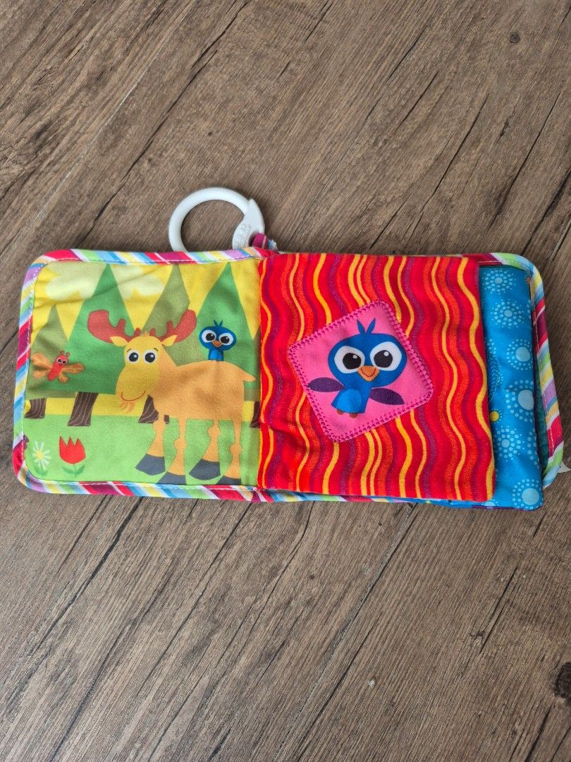 Lamaze Toys (Category: Infant Playtime) located in Quezon City. Submitted by nfr03 (Listing ID 1367289528, Image 2). Description: priced at 250 each rfs: decluttering.