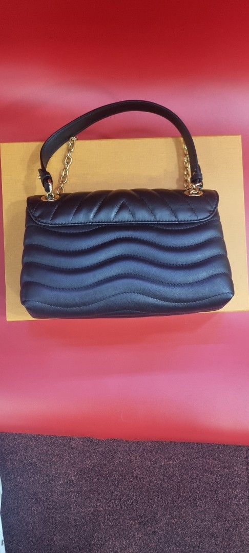 LOUIS VUITTON NEW WAVE CHAIN BAG-M58552 (Category: Bags & Wallets) located in Singapore. Submitted by snoopy2327 (Listing ID 1367139295, Image 3). Description: Selling an authentic Louis Vuitton chain bag for wife. Used only twice and find not suitable for her. Condition is as good as brand new..